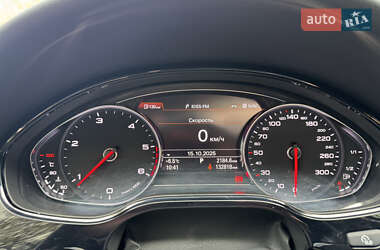 Седан Audi A8 2017 в 