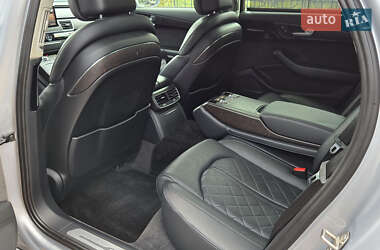 Седан Audi A8 2017 в 