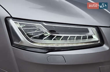 Седан Audi A8 2017 в 