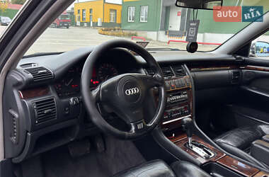 Седан Audi A8 1994 в 