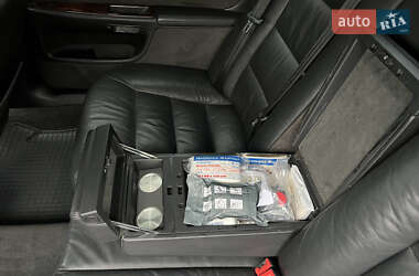 Седан Audi A8 2001 в 