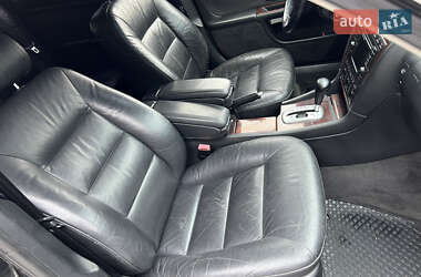 Седан Audi A8 2001 в 