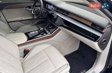 Седан Audi A8 2018 в 