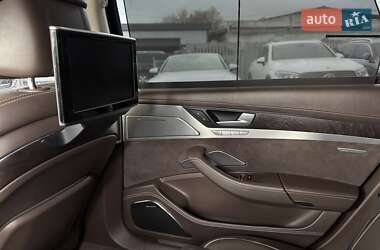 Седан Audi A8 2012 в 