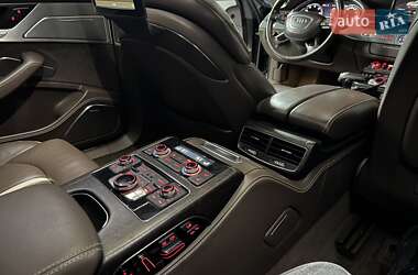 Седан Audi A8 2012 в 
