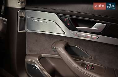 Седан Audi A8 2012 в 