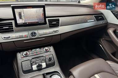 Седан Audi A8 2012 в 
