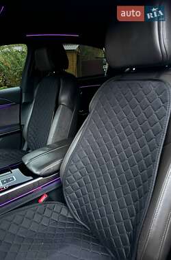 Седан Audi A8 2018 в 