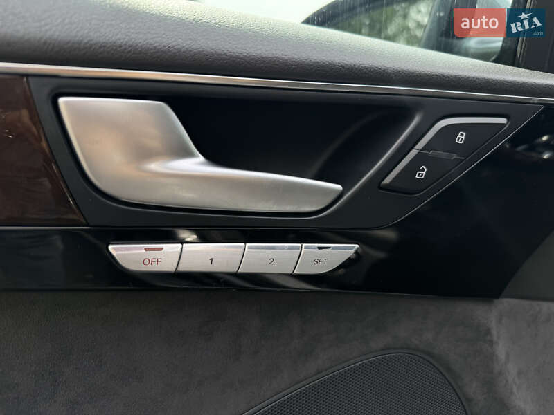 Седан Audi A8 2014 в Києві фото 15 Седан Audi A8 2014 в Києві