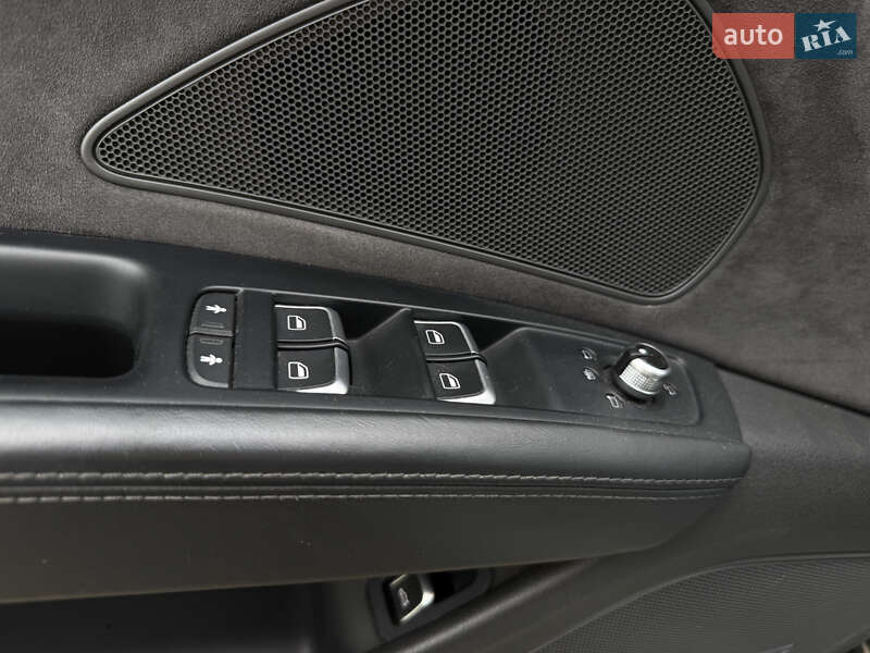 Седан Audi A8 2014 в Києві фото 14 Седан Audi A8 2014 в Києві