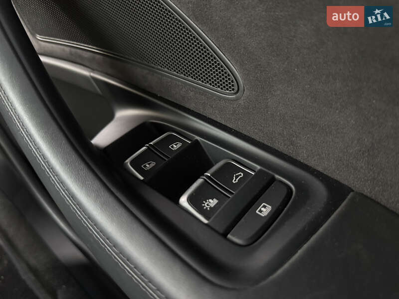 Седан Audi A8 2014 в Києві фото 33 Седан Audi A8 2014 в Києві