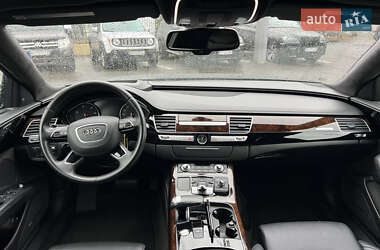 Седан Audi A8 2014 в 