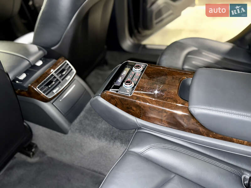 Седан Audi A8 2017 в Києві фото 28 Седан Audi A8 2017 в Києві
