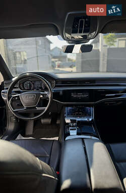 Седан Audi A8 2020 в 