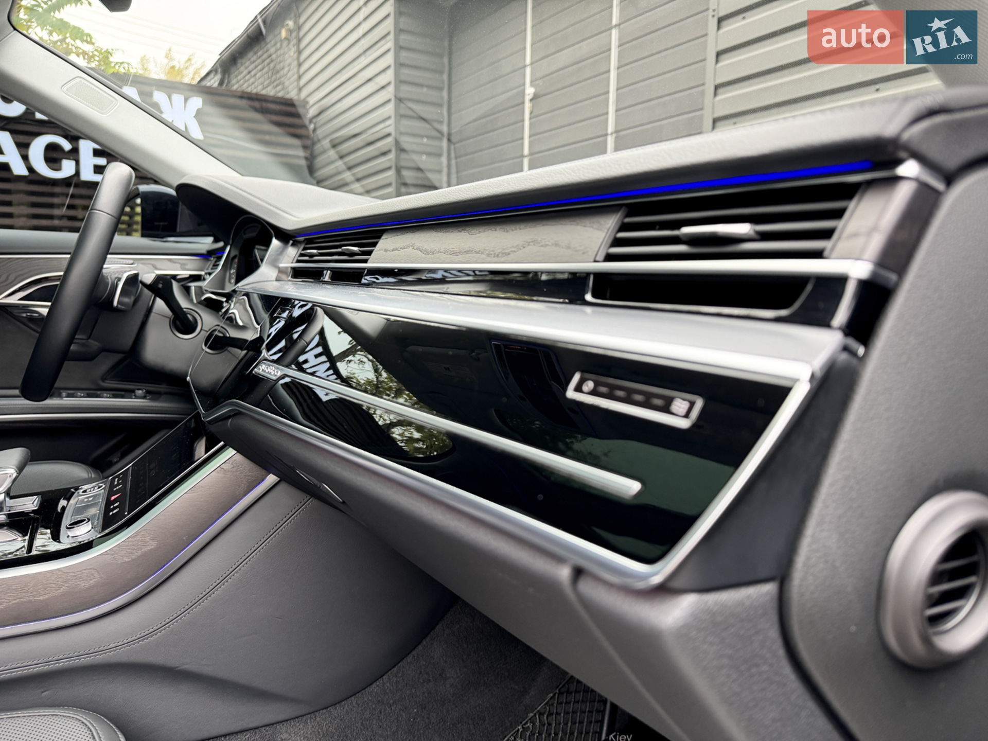 2022 Audi A8 - мініатюра 25
