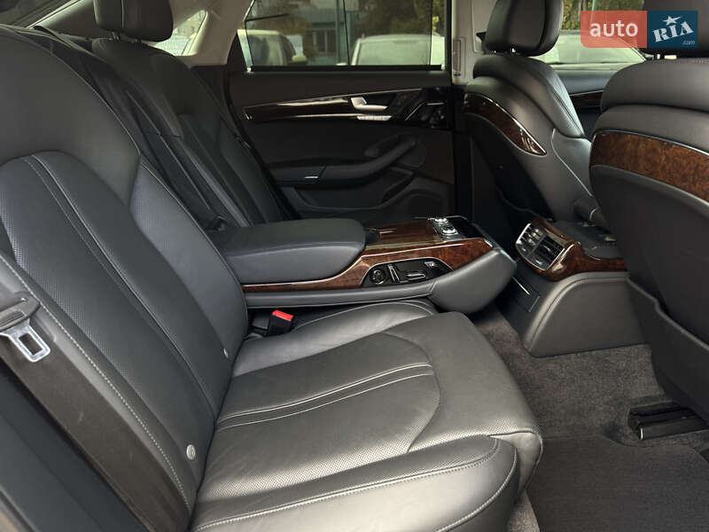Седан Audi A8 2014 в Бердичеве