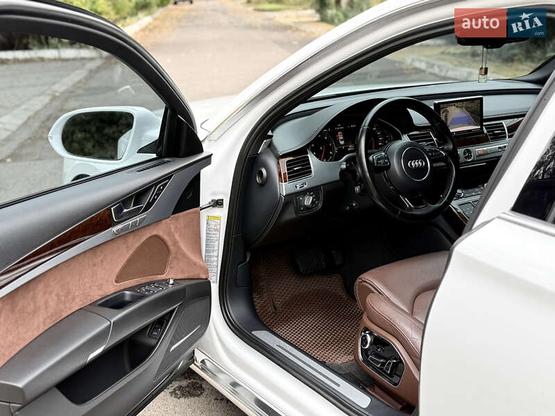 Седан Audi A8 2012 в Южноукраинске фото 19 Седан Audi A8 2012 в Южноукраинске