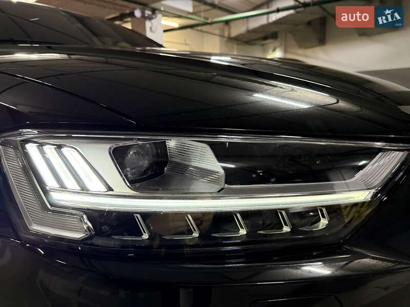 Седан Audi A8 2021 в Києві