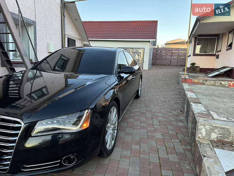 Седан Audi A8 2013 в Тернополе