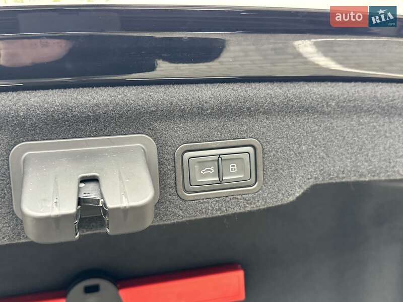 Седан Audi A8 2017 в Луцьку фото 92 Седан Audi A8 2017 в Луцьку