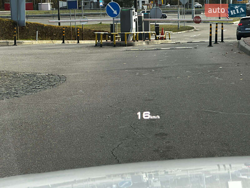 Седан Audi A8 2020 в Киеве