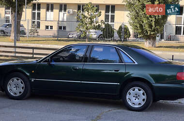Седан Audi A8 1997 в Києві