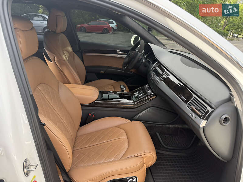 Седан Audi A8 2014 в Днепре фото 34 Седан Audi A8 2014 в Днепре
