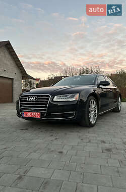 Седан Audi A8 2015 в Ровно
