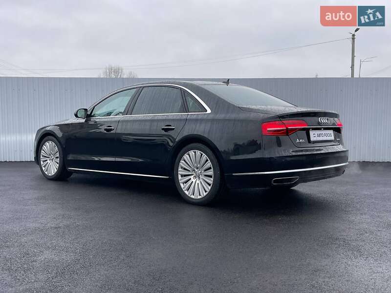 Седан Audi A8 2015 в Киеве