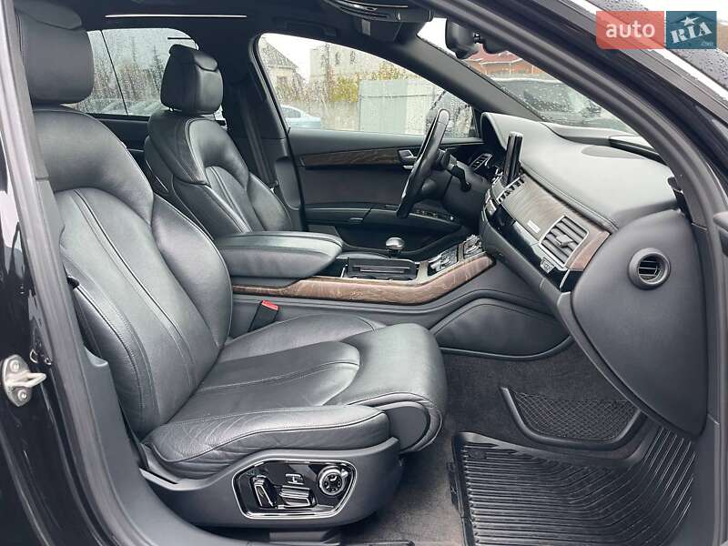 Седан Audi A8 2015 в Киеве