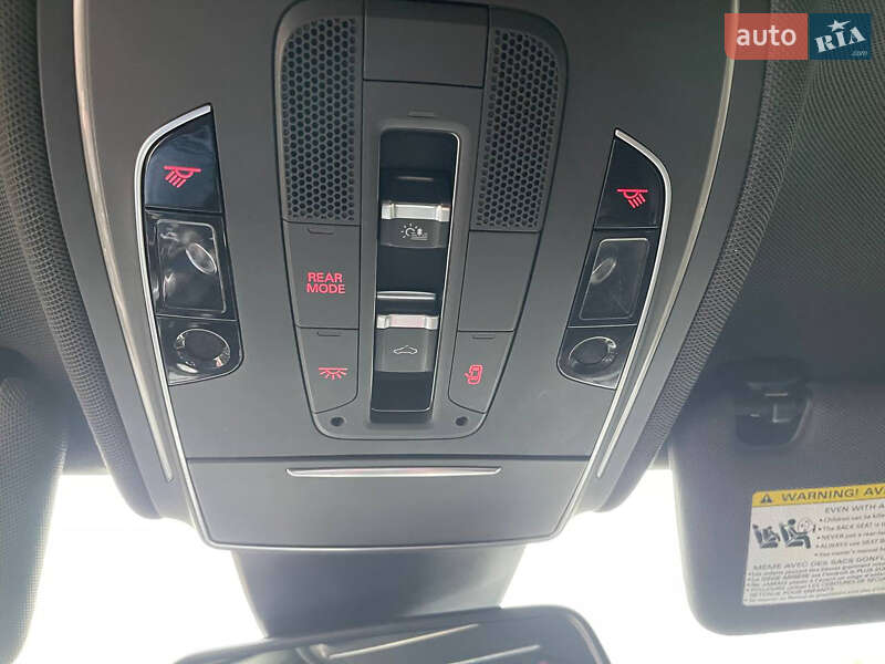 Седан Audi A8 2015 в Киеве