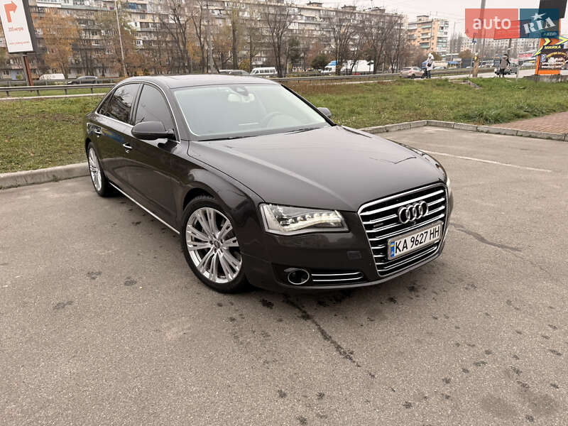 Седан Audi A8 2012 в Киеве
