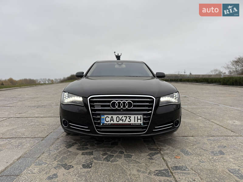 Седан Audi A8 2013 в Киеве