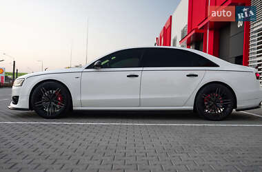Седан Audi A8 2014 в Львове