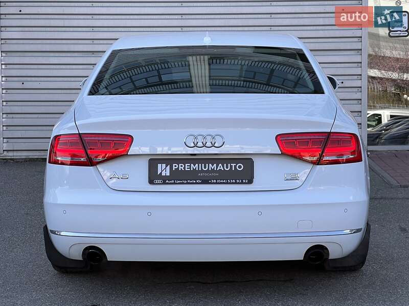Седан Audi A8 2011 в Києві