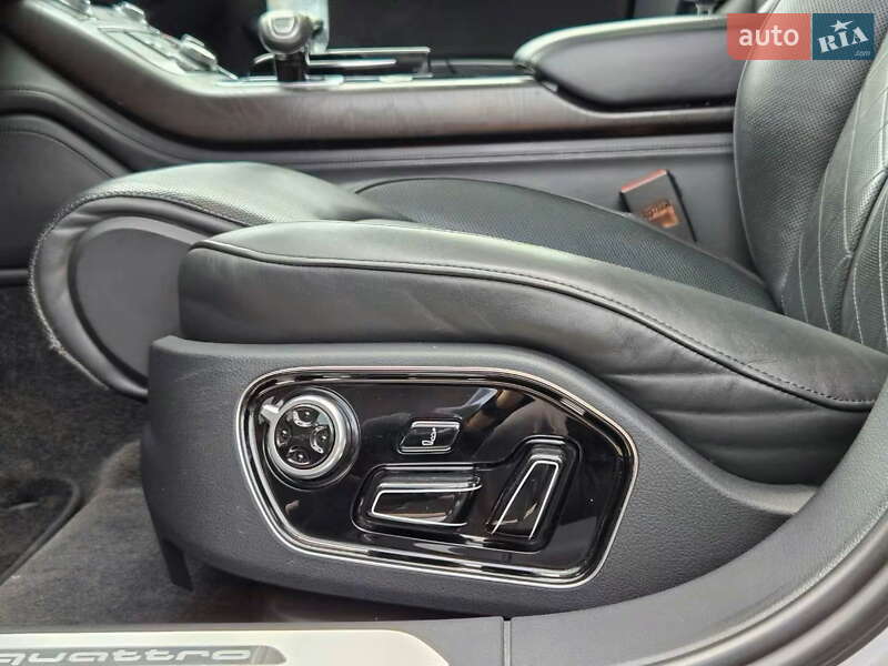 Седан Audi A8 2017 в Києві