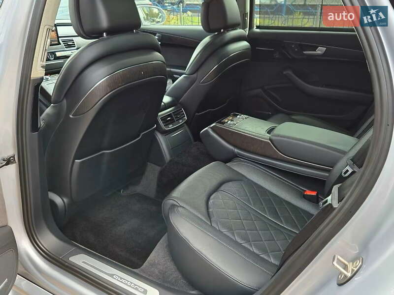 Седан Audi A8 2017 в Києві