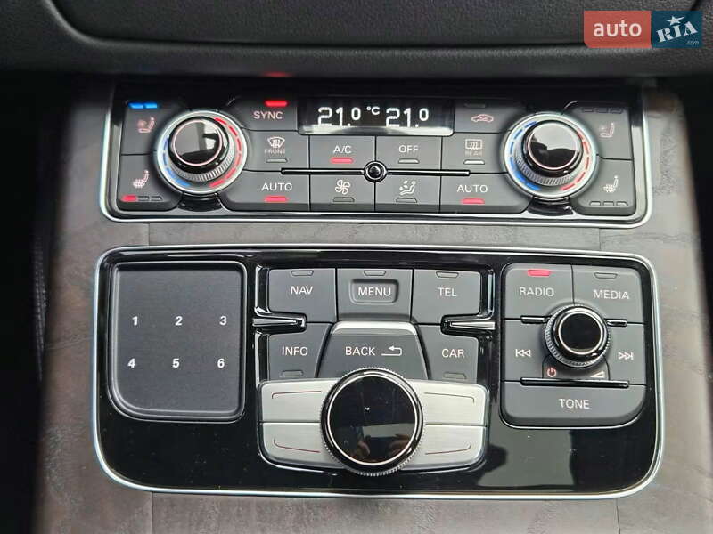 Седан Audi A8 2017 в Києві