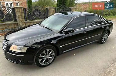 Седан Audi A8 2005 в Яремче