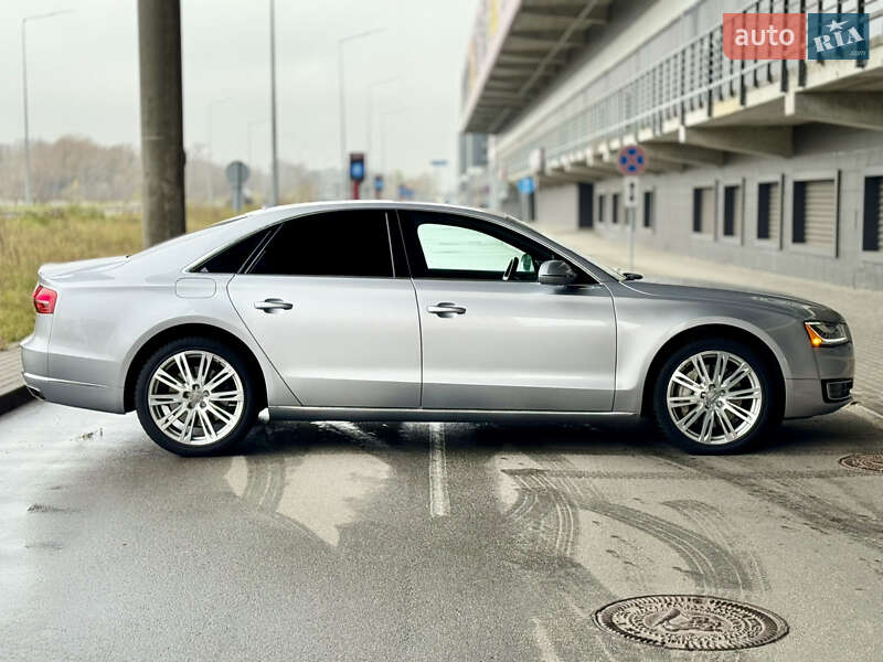 Седан Audi A8 2015 в Києві