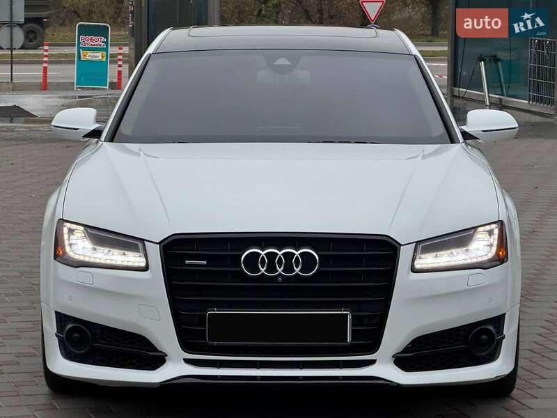 Седан Audi A8 2017 в Запорожье