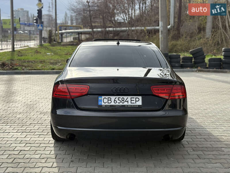 Седан Audi A8 2012 в Николаеве