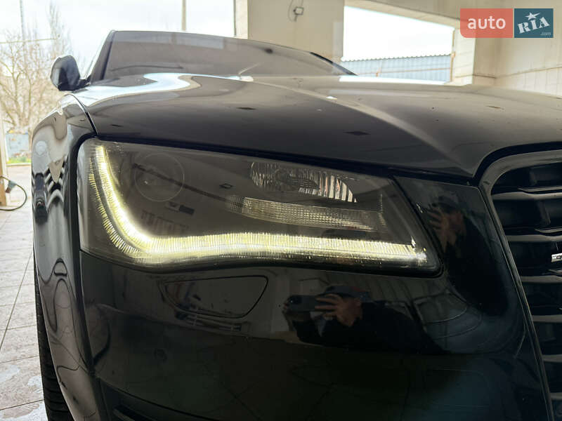 Седан Audi A8 2012 в Николаеве