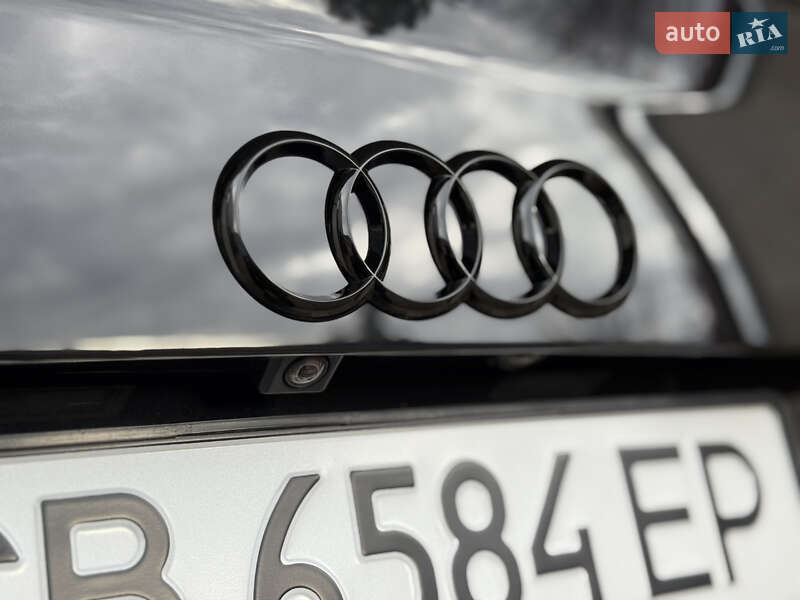 Седан Audi A8 2012 в Николаеве