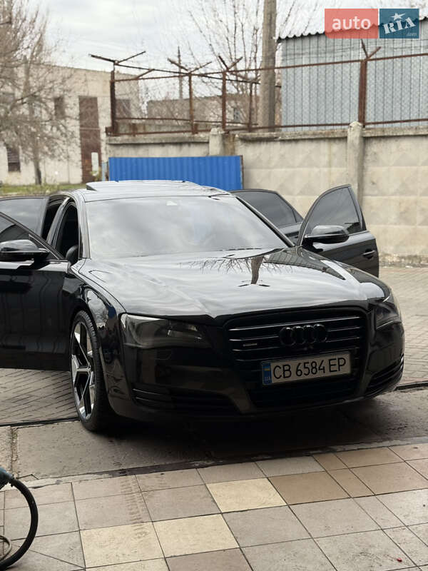 Седан Audi A8 2012 в Николаеве