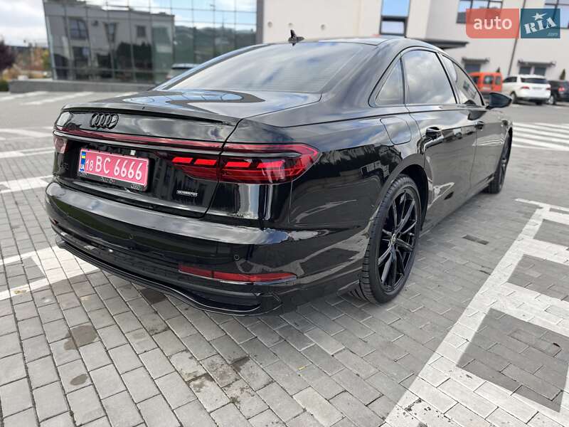 Седан Audi A8 2024 в Ровно