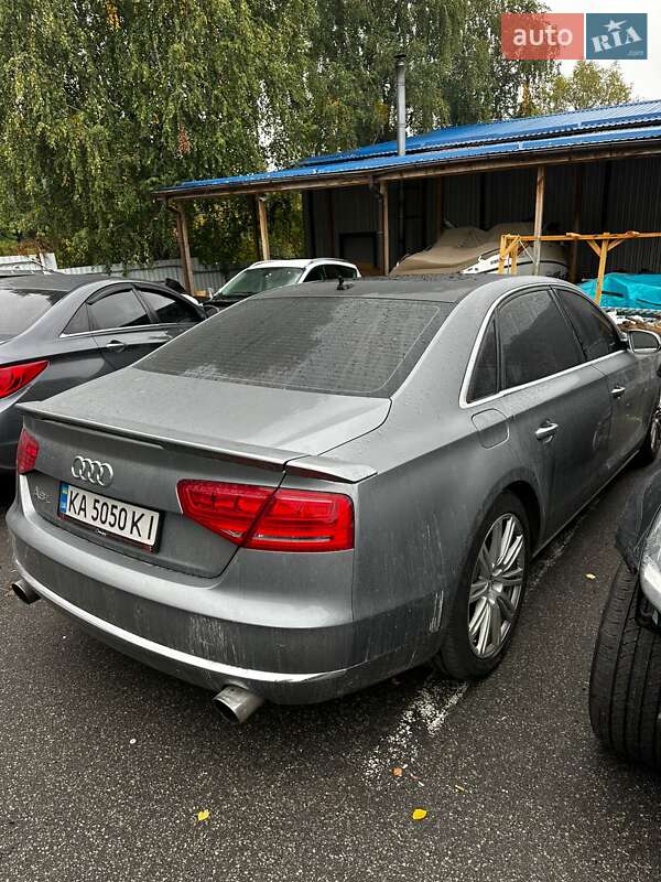 Audi A8 2012