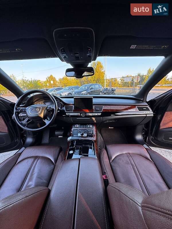 Седан Audi A8 2013 в Киеве