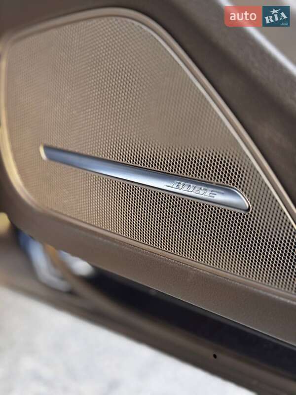 Седан Audi A8 2013 в Киеве