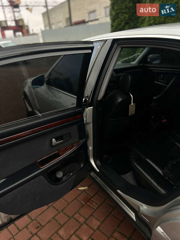 Седан Audi A8 1995 в Костополе